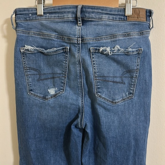 EUC American Eagle Ripped High Rise Super Flare Jeans 8 Regular - Picture 4 of 5